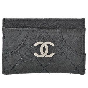 WANTED!!! Chanel Diamond Stitch Caviar Card Holder